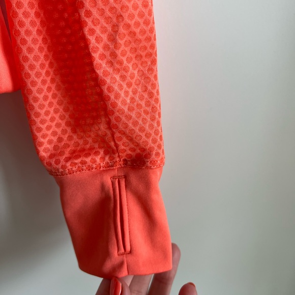 Nike Dry Fit Running Hoodie Size Medium - Picture 7 of 8